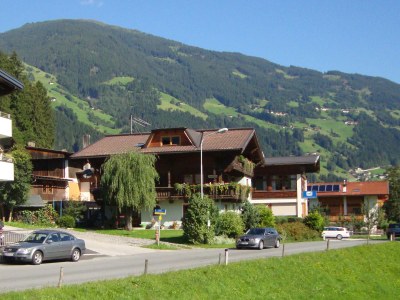 Apartment "Ahorn" - Outdoor photo 4