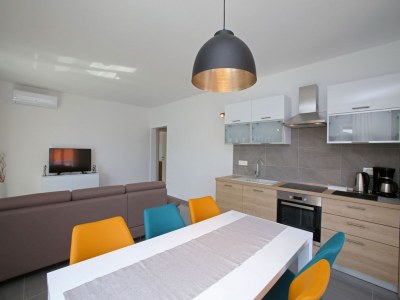 Holiday apartment with a great sea view & terrace - Features photo 8