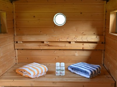 Holiday apartment Ankerplatz holiday apartment, Landhaus-Nordangeln - Outdoor photo 11