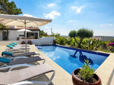 Villa Casa Lucia in S Bartolomeu de Messines - Villa