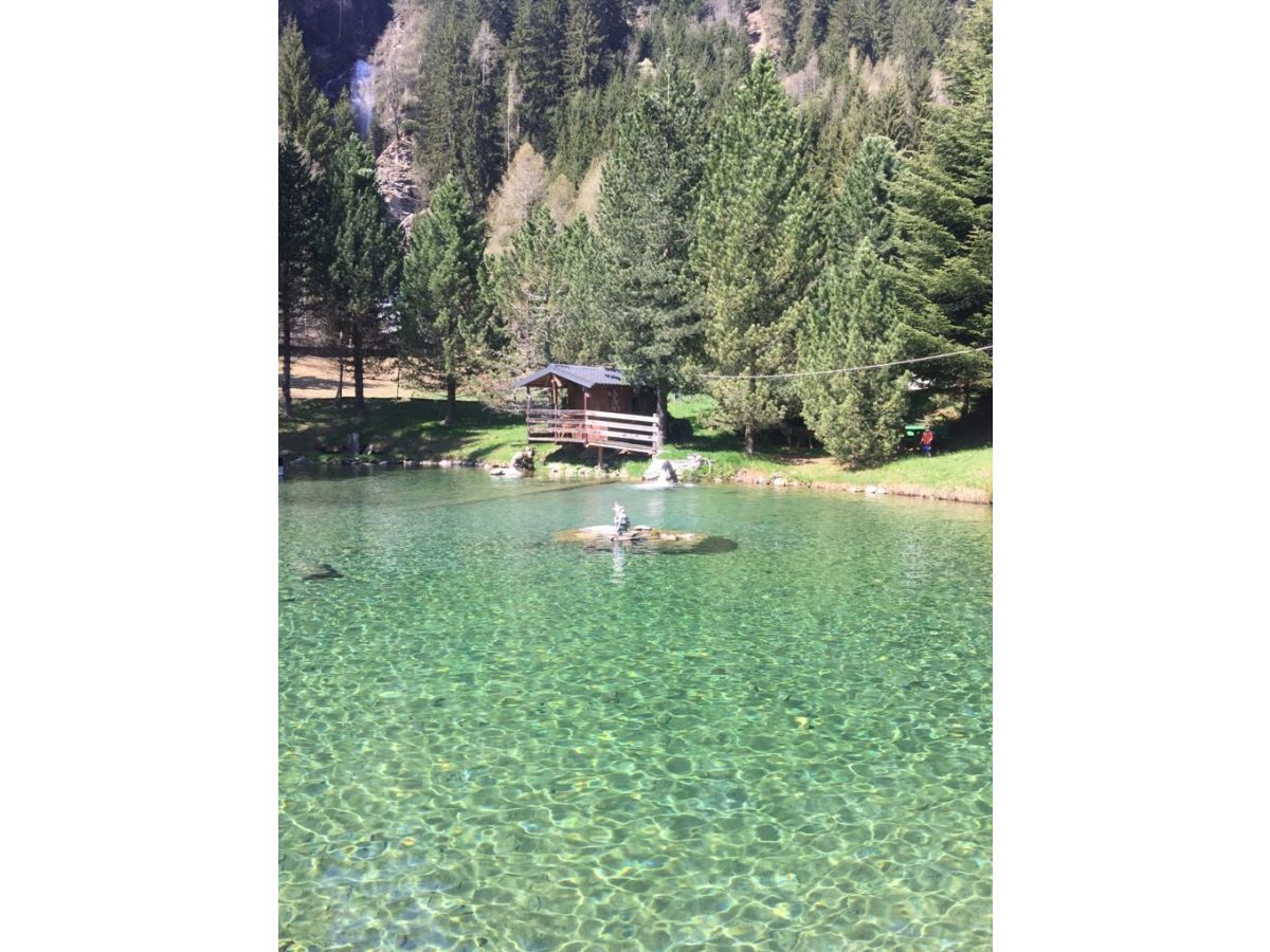 Holiday house Glacier Chalet by the Pond