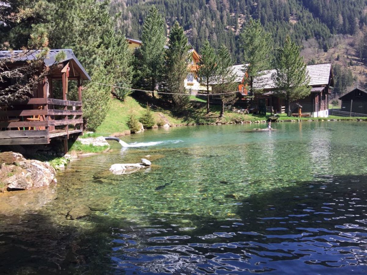 Holiday house Glacier Chalet by the Pond - Outdoor photo 3