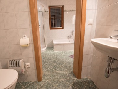 Holiday house Glacier Chalet by the Pond - Features photo 20