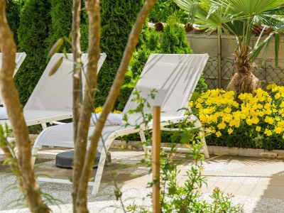 Apartment Laura - Apartment A with Terrace and Pool View in Nova Vas - Apartment