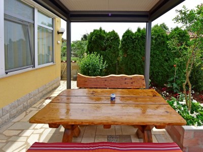 Apartment Laura - Apartment A with Terrace and Pool View - Outdoor photo 7