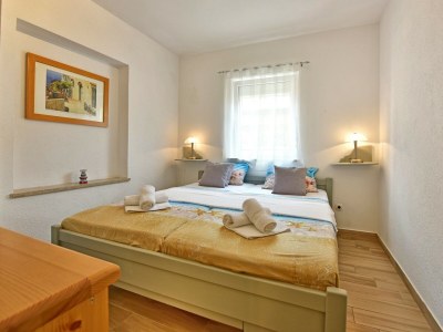 Apartment Laura - Apartment A with Terrace and Pool View - Features photo 13