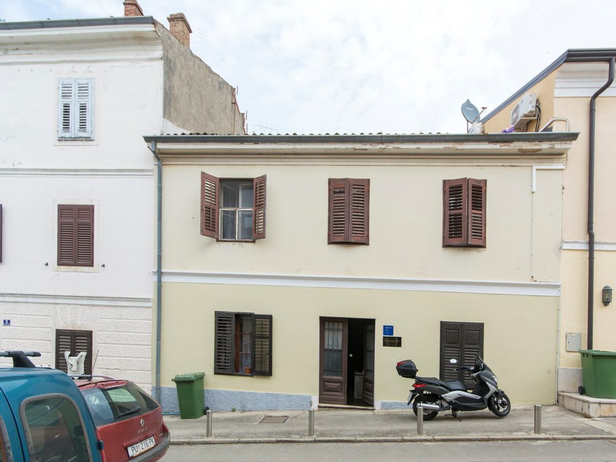 Apartment - Apartment Eva Storia Parentina