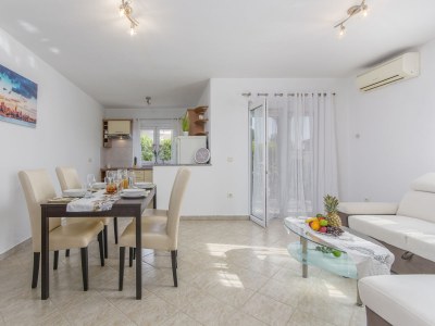 Holiday apartment Ivona in Silver House - Features photo 12