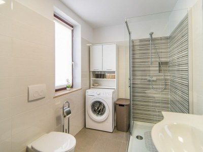 Apartment Apartment Complex Dino - Three-Bedroom Apartment Dino II with Balcony - Features photo 19