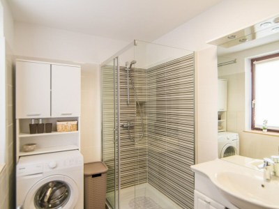 Apartment Apartment Complex Dino - Three-Bedroom Apartment Dino II with Balcony - Features photo 20