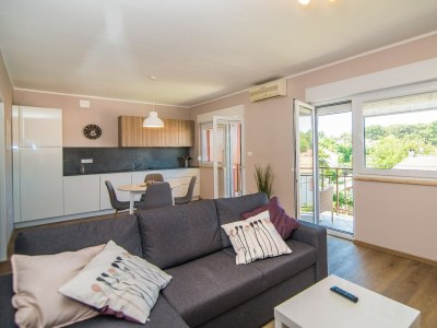 Apartment - Apartment Lili with covered Balcony near the Beach - Features photo 5