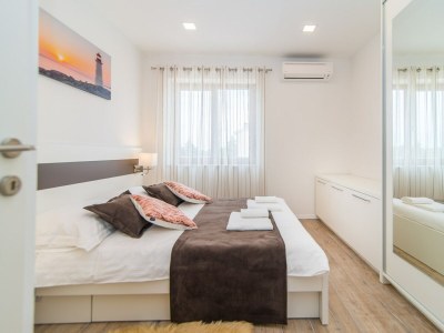 Apartment Milohanic Luxury - Three-Bedroom IV with Balcony - Features photo 20