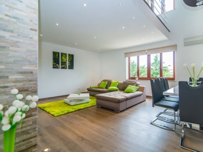 Apartment Milohanic Luxury - Three-Bedroom IV with Balcony - Features photo 23