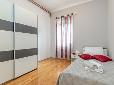 Apartment - Apartment Terlevic with Terrace - Features photo 12