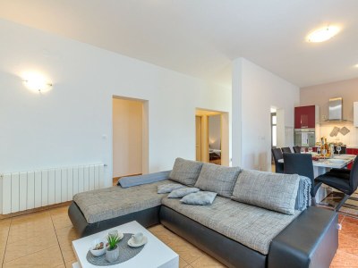 Apartment - Apartment Terlevic with Terrace - Features photo 22