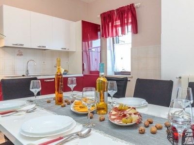 Apartment - Apartment Terlevic with Terrace - Features photo 24