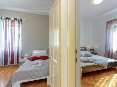 Apartment - Apartment Terlevic with Terrace - Features photo 28