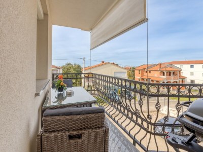 Apartment Apartments Covic - Apartment White with Balcony A2 in Antonci - Apartment