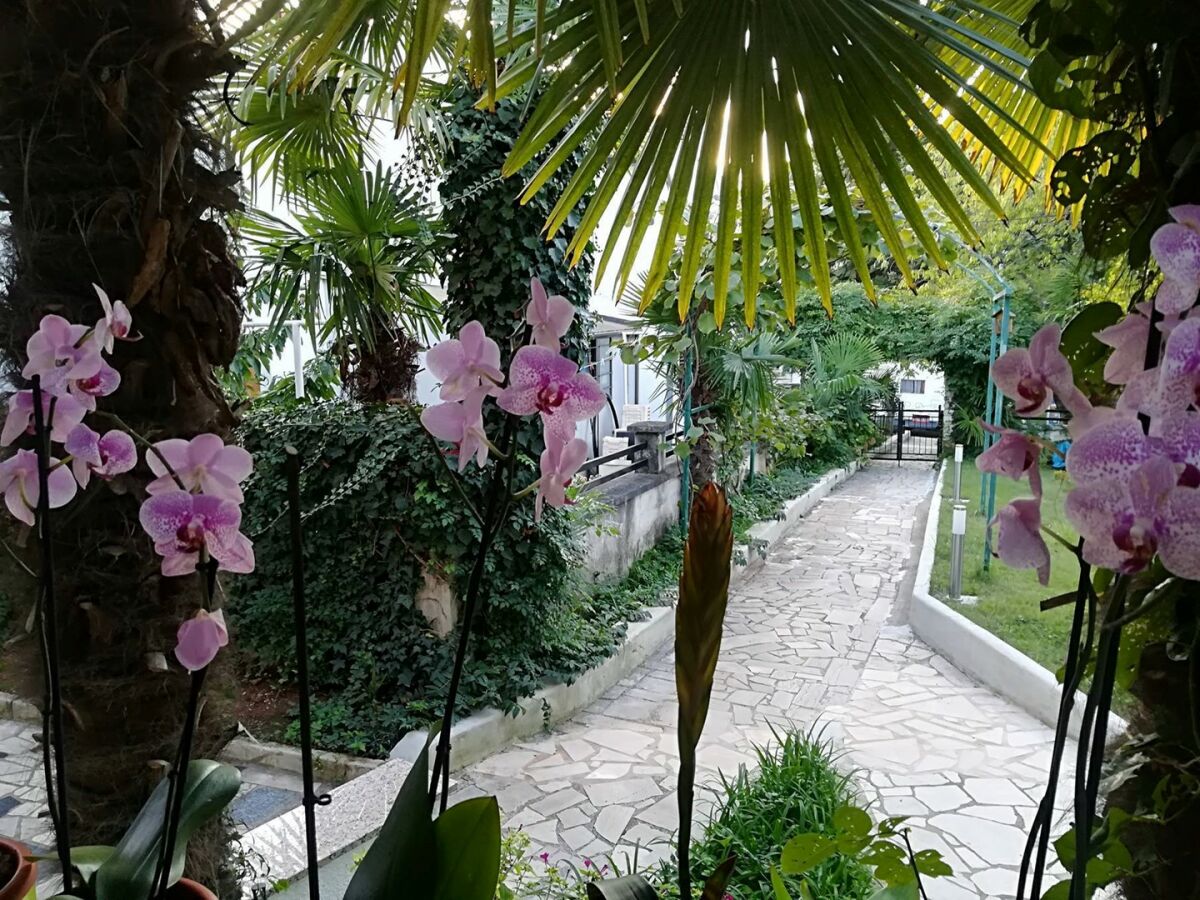 Apartment Apartments Cupar - Stefania, 100 m from the beach - Outdoor photo 4