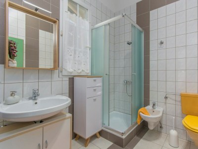 Apartment Apartment Complex Kajic Ljiljana - Studio Apartment Ljiljana II with Balcony and Sea View - Features photo 25