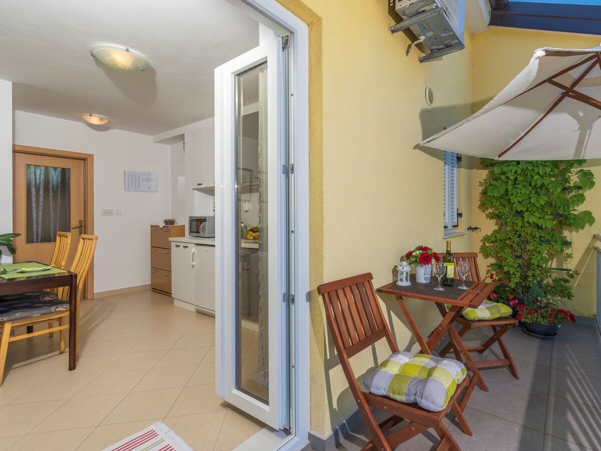 Apartment - Apartment Nensi with Balcony - Outdoor photo 2