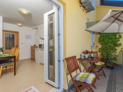 Apartment - Apartment Nensi with Balcony - Outdoor photo 2