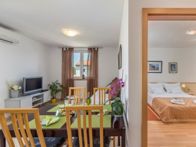 Apartment - Apartment Nensi with Balcony - Features photo 18