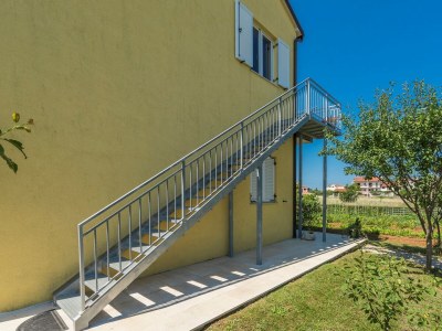 Apartment - Apartment Nensi with Balcony - Environment photo 24