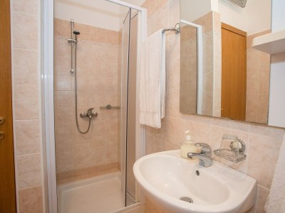 Apartment Apartments Staver - One-Bedroom Apartment  No.1 with Terrace - Features photo 13