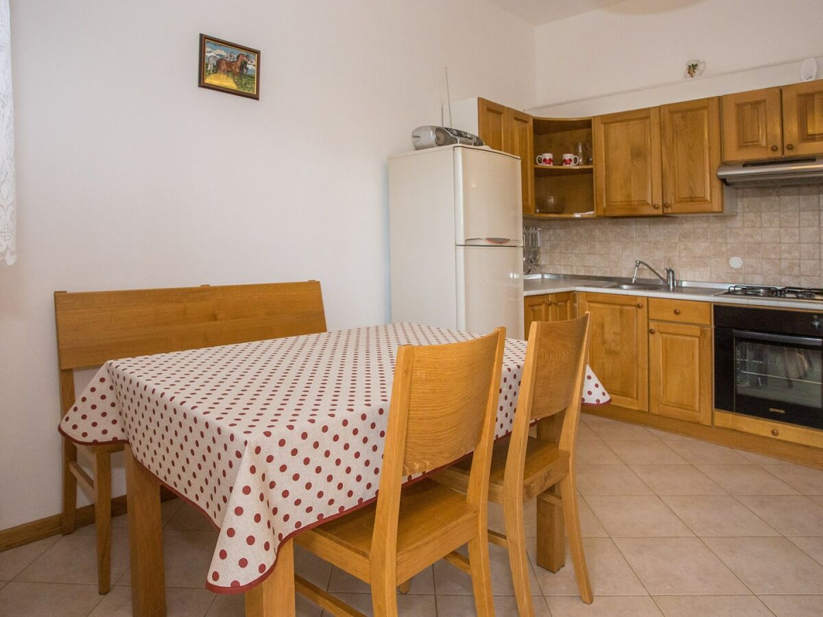 Apartment Apartments Staver - Apartment No.2 with Terrace and Garden View - Features photo 5