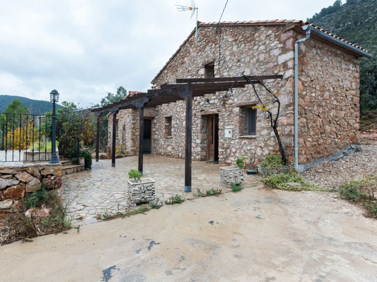 Farmhouse Belvilla by OYO Masia Vinaixa - Outdoor photo 2