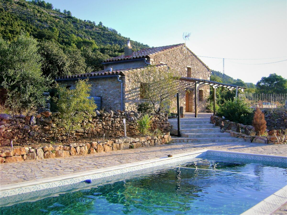 Farmhouse Belvilla by OYO Masia Vinaixa - Outdoor photo 3