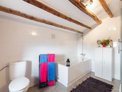 Farmhouse Belvilla by OYO Masia Vinaixa - Features photo 20