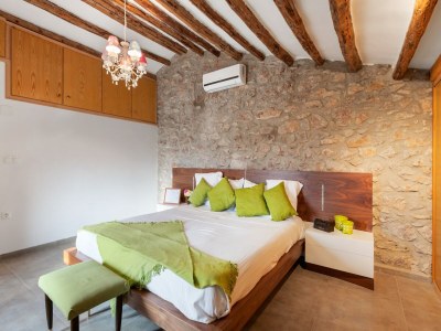 Farmhouse Belvilla by OYO Masia Vinaixa - Features photo 25