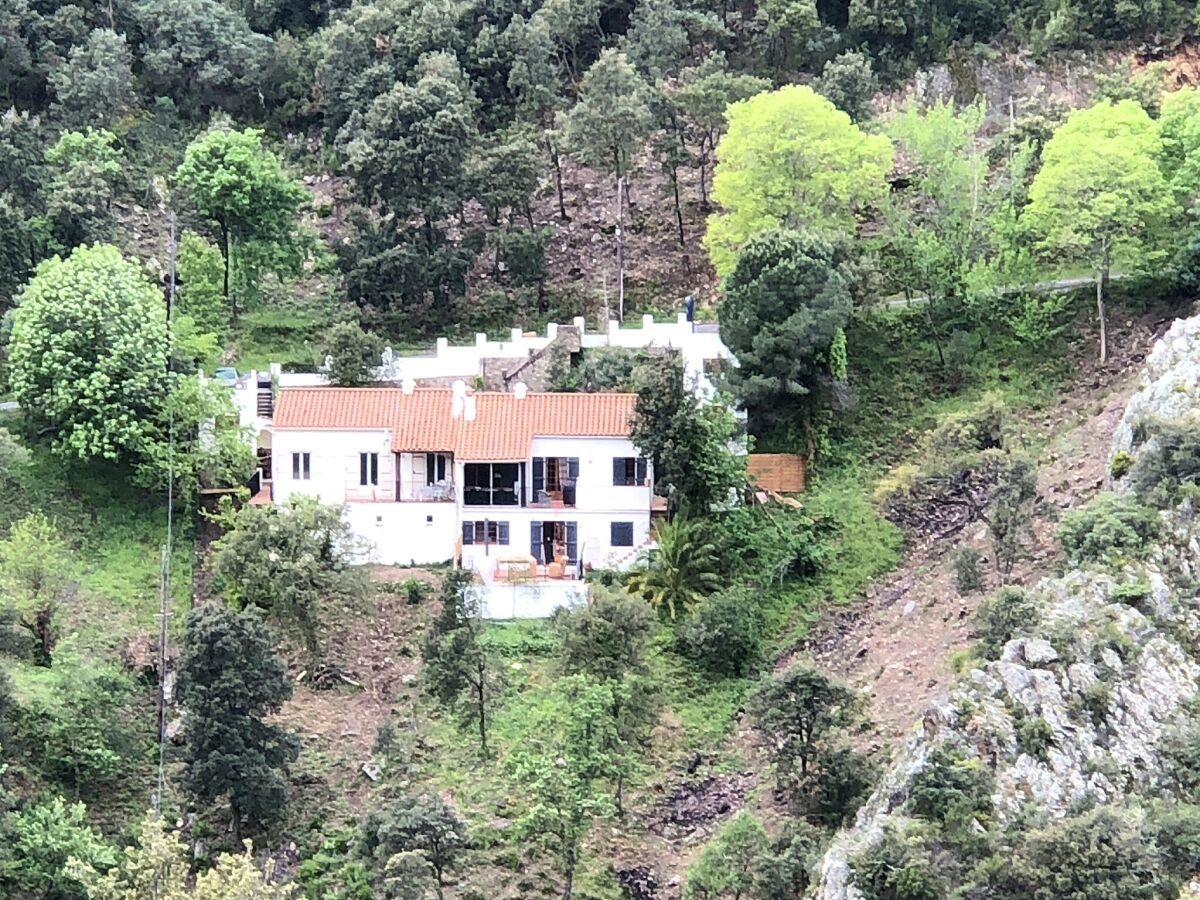 Holiday house Attraktive und luxuriöse Villa mit Pool-Jacuzzi - Outdoor photo 5