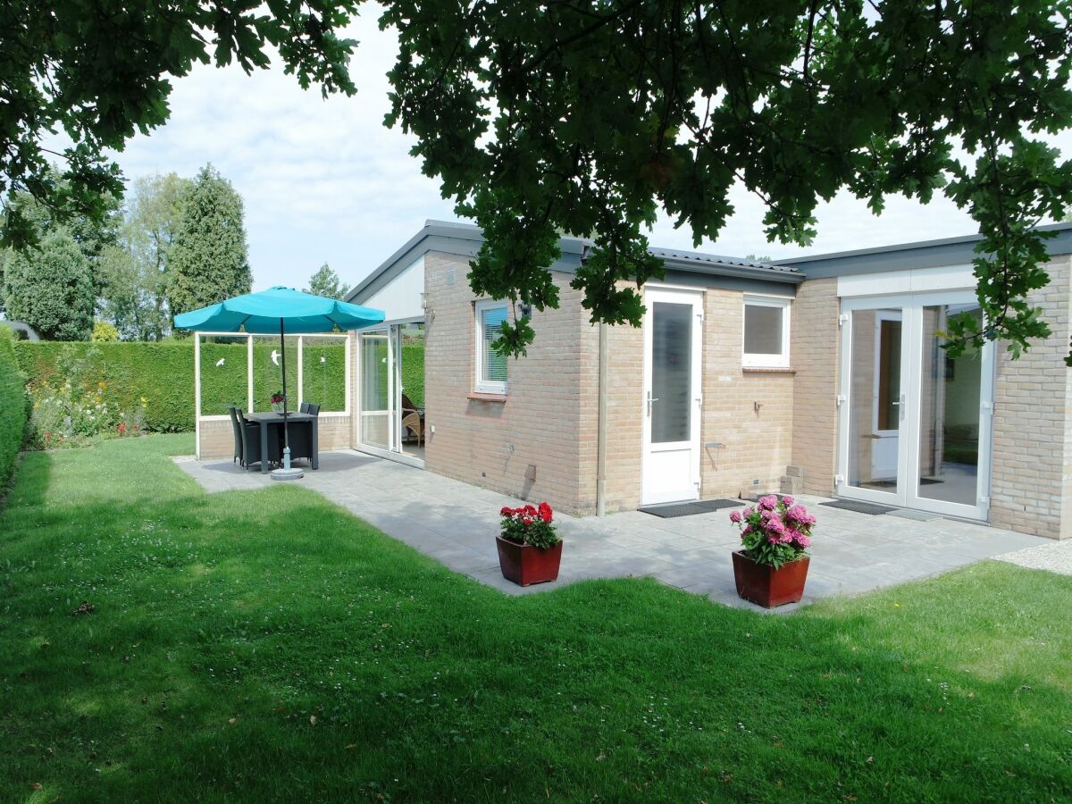 Bungalow Bungalow near Veerse Meer & Beach - Outdoor photo 2