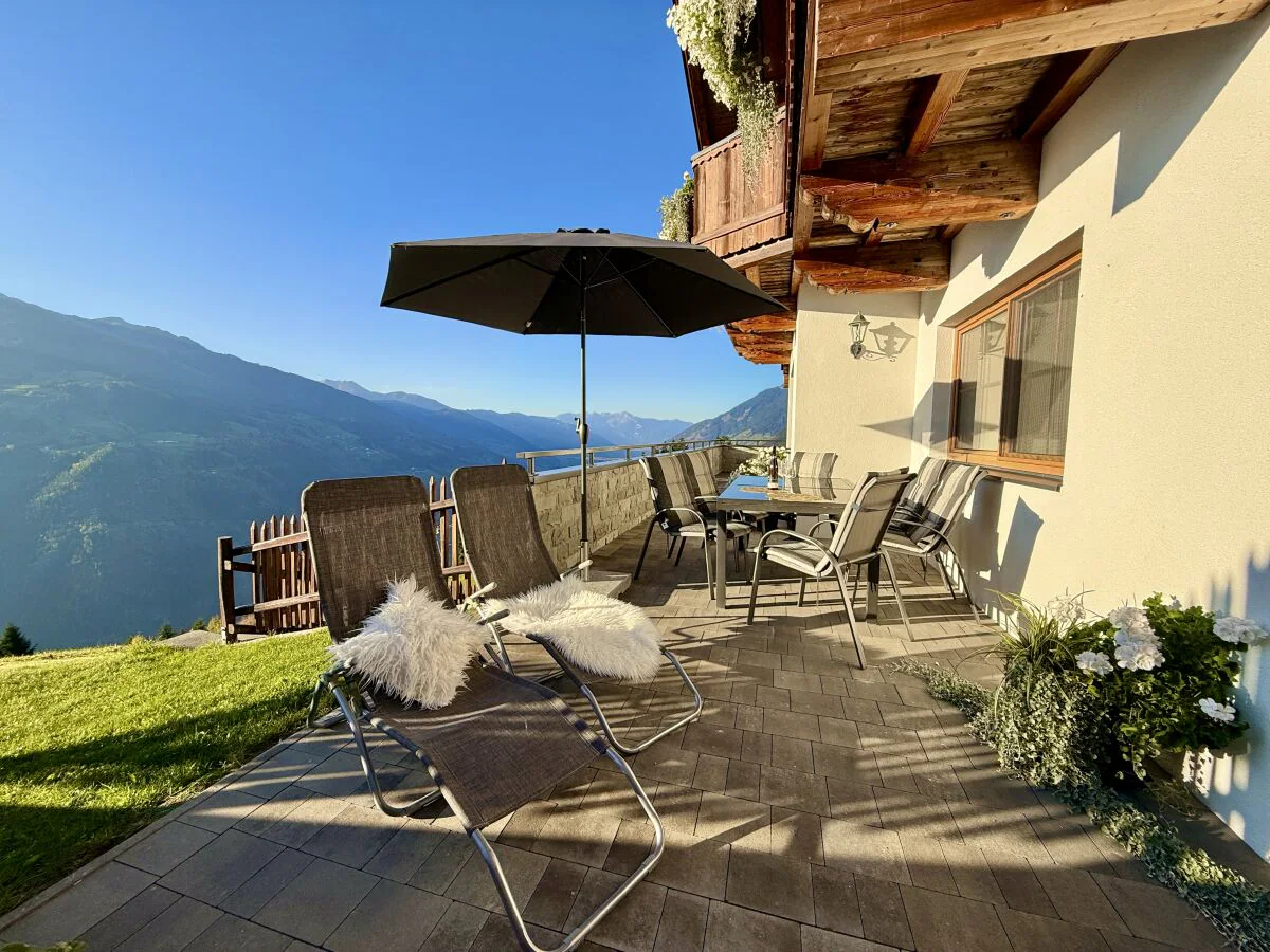 Apartment Alpenstyle by Katharina