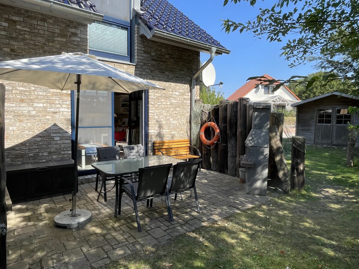 Holiday house "Leucthturm" ('Lighthouse ') - Outdoor photo 4