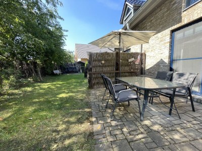 Holiday house "Leucthturm" ('Lighthouse ') - Outdoor photo 6