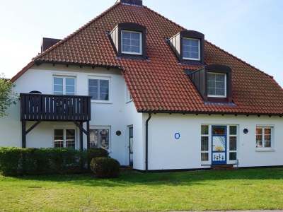 Holiday apartment Am Darßwald, FeWo 4 - Outdoor photo 4