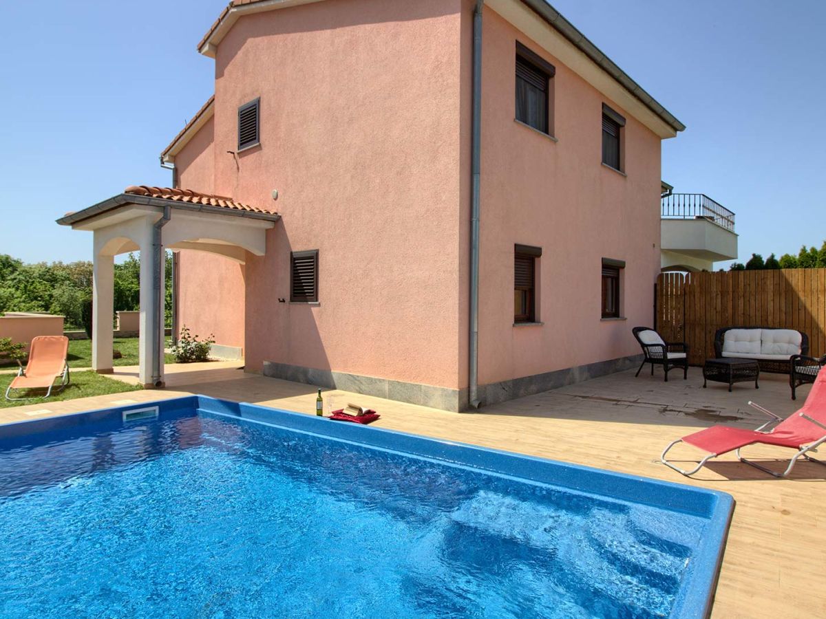 Villa Mary near Medulin with private pool