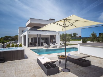 Villa Villa Una in Pula - Villa