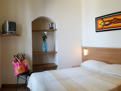 Apartment Wohnung in Piticchio mit Pool und Aussicht - Features photo 17