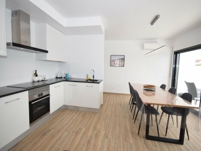 Villa Comfortable villa in Coto with swimming pool - Features photo 32