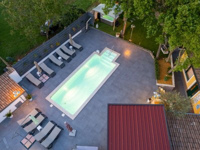 Holiday house House sole, heated pool - Outdoor photo 9