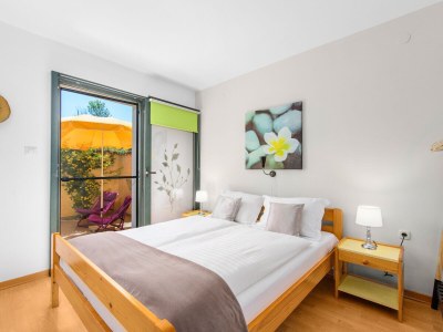 Holiday house House sole, heated pool - Features photo 21