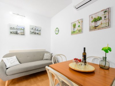 Holiday house House sole, heated pool - Features photo 26