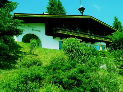 Holiday apartment Hahnenkamm - Outdoor photo 2