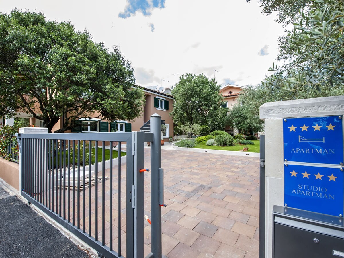 Holiday apartment Mamontov A - Outdoor photo 4