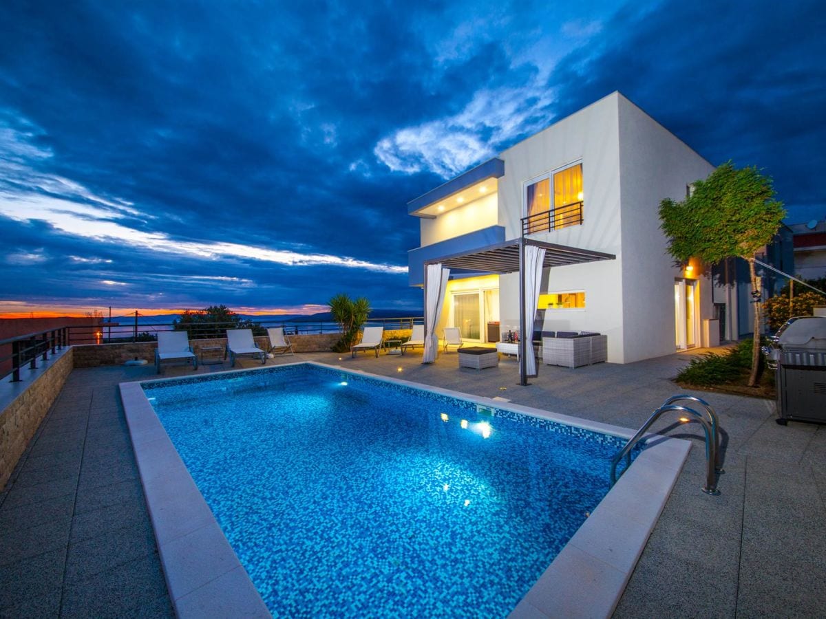 Villa Villa Red with pool & sea view